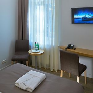 Single Room Spa Access